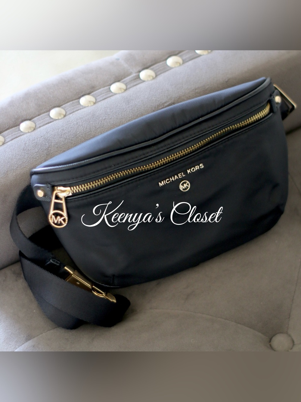 ❗️LAST CALL MICHAEL KORS Fanny Pack with Gold Accents (Like New Condition)